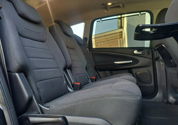 Ford S-Max cena 39900 przebieg: 259121, rok produkcji 2011 z Olsztyn małe 254